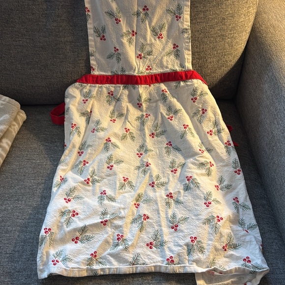 Christmas Apron - Picture 3 of 4